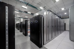 Id 4833 9926 40 7826 900x600