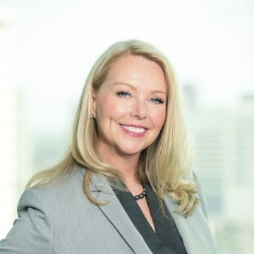 Tracy Lustyan, Managing Director at alliantgroup's Chicago office