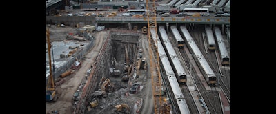Id 25871 Trump Rebuilding Ne Hock