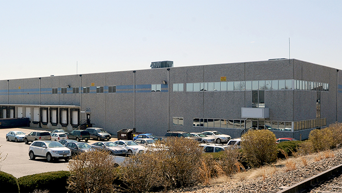 Hd Supply C I Leases 000 Square Feet In Edison Nj Industrial Distribution