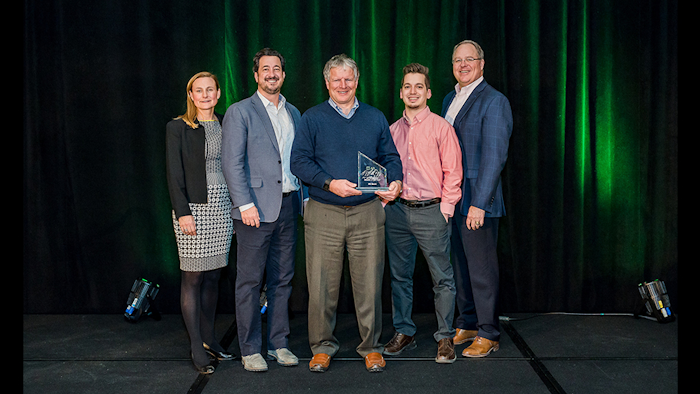 N.H. Bragg President Jon Eames, center, accepts the AD Industrial eCommerce Member of the Year Award at AD's annual eCommerce Summit Feb. 7-9 in Denver, CO.