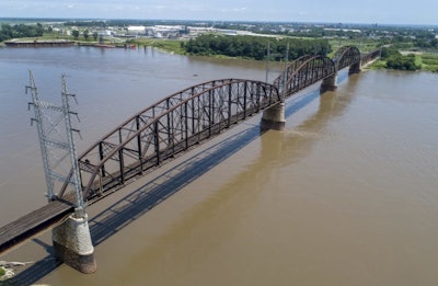 Id 38591 Missouri Bridge Ap Photo