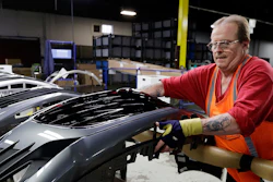 Id 39266 Auto Worker Industrial
