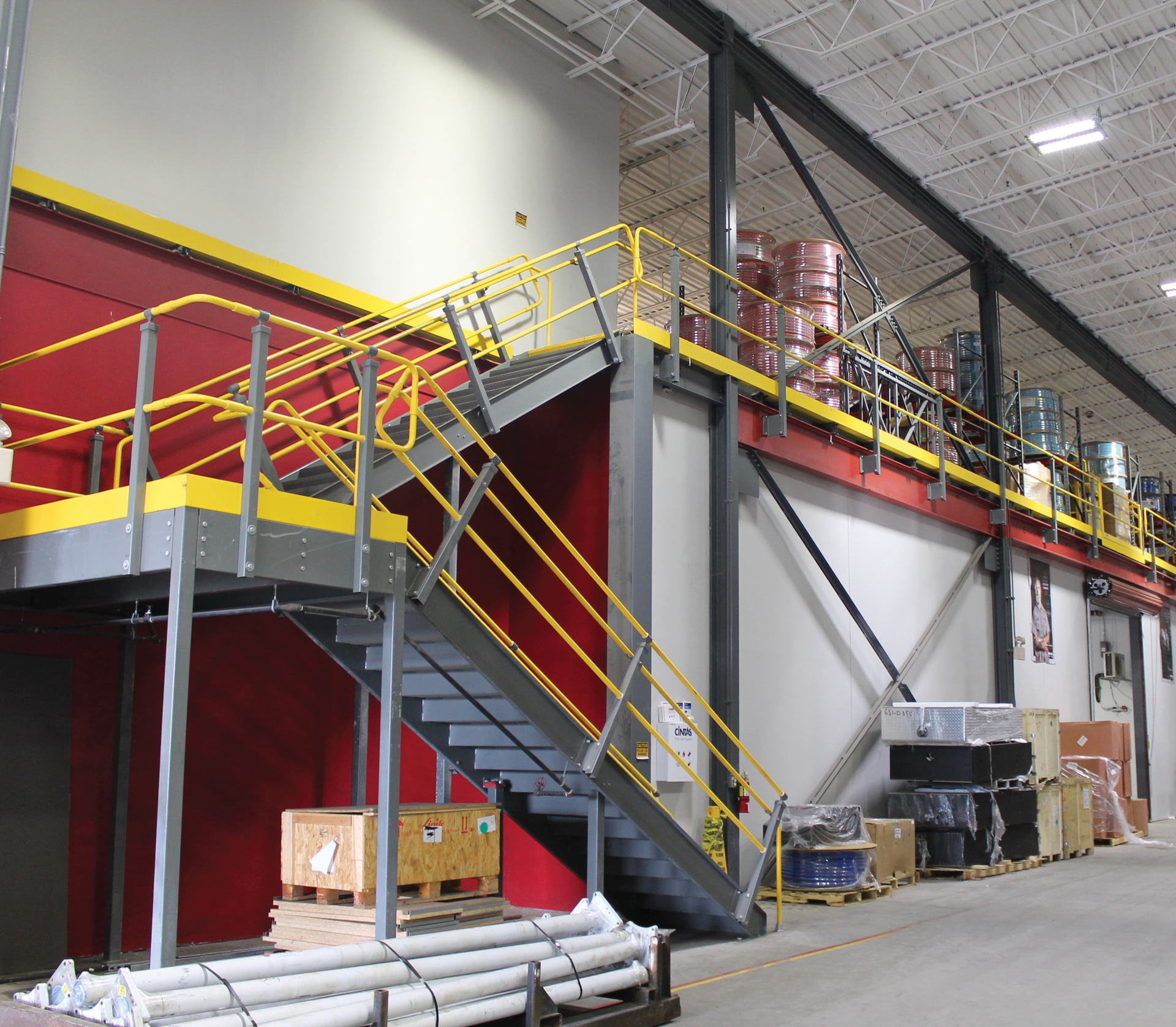Vac-Con maximized the use of their space and created a showroom-ready facility through a collaboration with mezzanine manufacturer Wildeck.