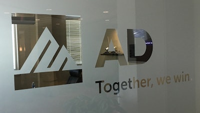 Ad Logo E