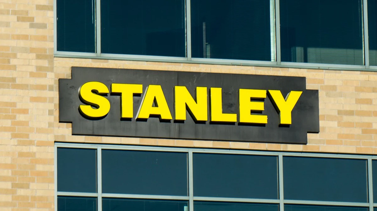 Growth at Leaner Stanley B&D Slowed Considerably in Q4 as Industrial Unit Slid 7% - Vimarsana News