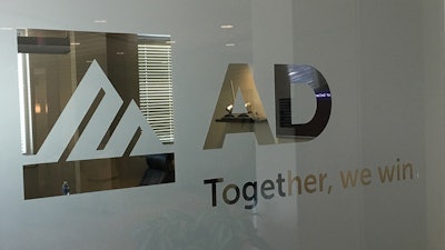 Ad Logo E