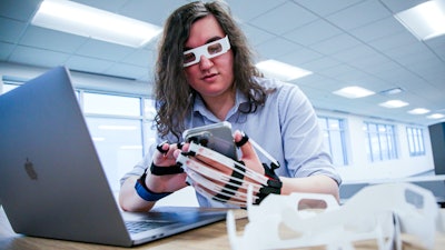 Allied Ux Cambridge Simulation Gloves & Glasses 1