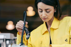 Sandvik Coromant Yellow Coat Image