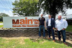 Main Filter Operations VP David Young, Hengst Global Hydraulics Managing Director Malte Röcke, and Main Filter General Manager AJ Bisceglia.