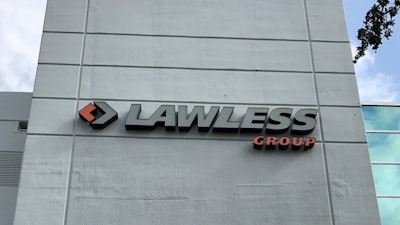 Lawless Sdf 619402c673de4 61e6ce0a3e5dc 6231fbc69c50a 67f9706b92a51