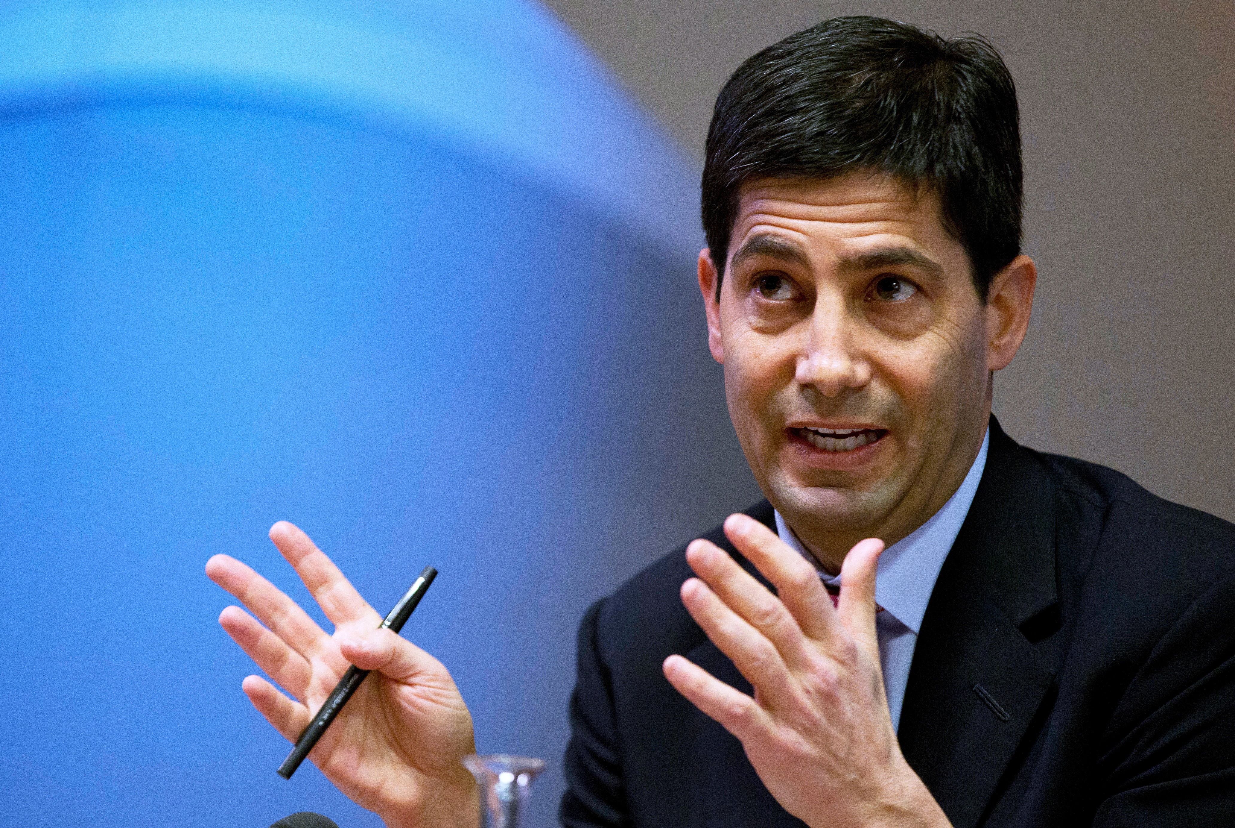 Kevin Warsh speaks to the media about a report on transparency at the Bank of England, London, Dec. 11, 2014.