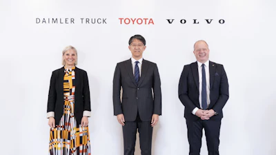 Karin Rådström, President & CEO, Daimler Truck; Koji Sato, President and CEO Toyota; Martin Lundstedt, President and CEO Volvo Group