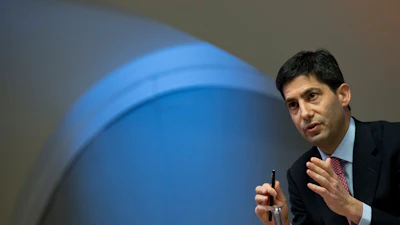 Kevin Warsh speaks to the media about his report on transparency at the Bank of England, London, Dec. 11, 2014.