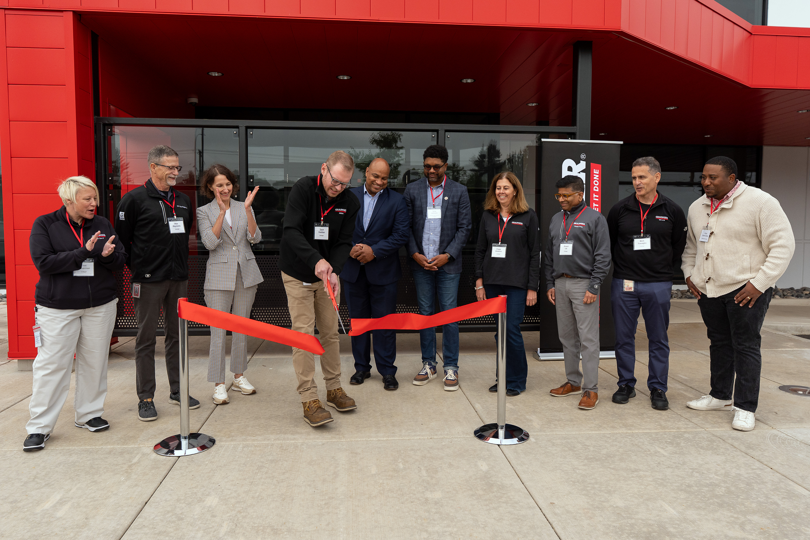 Ribbon-cutting ceremony at Grainger's distribution center in Gresham, Ore., Aug. 19, 2026.